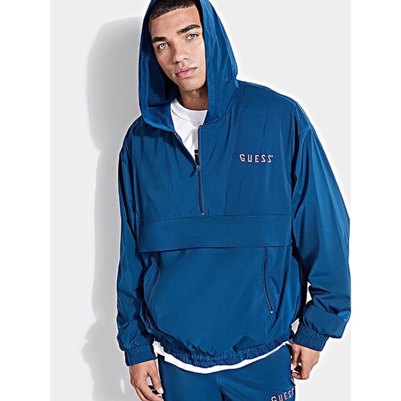 New GUESS GO REBEL Blue hooded windbreaker SZ M - Picture 1 of 5